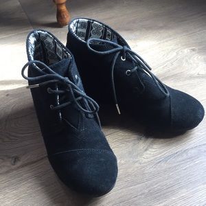Black Toms Wedge Booties